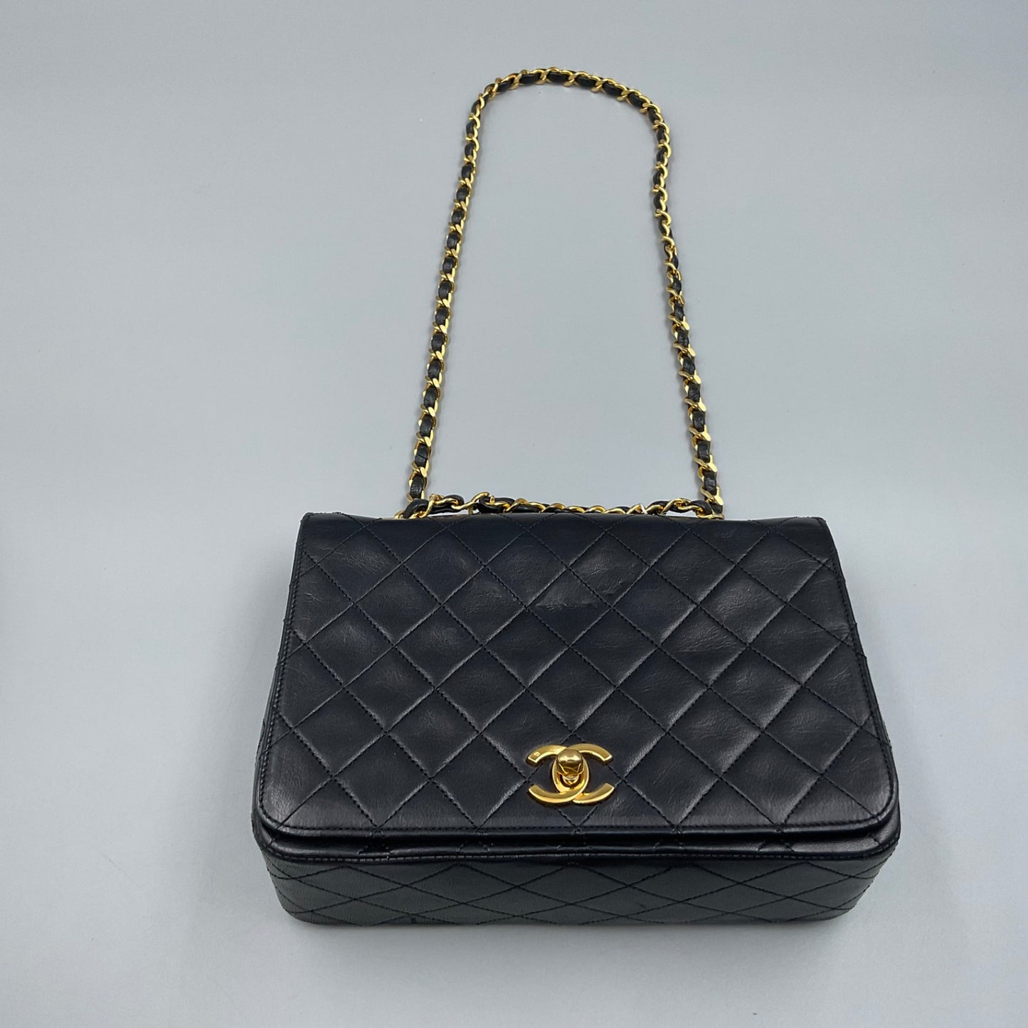 CHANEL BLACK MATELASSE SINGLE FLAP CROSSBODY BAG