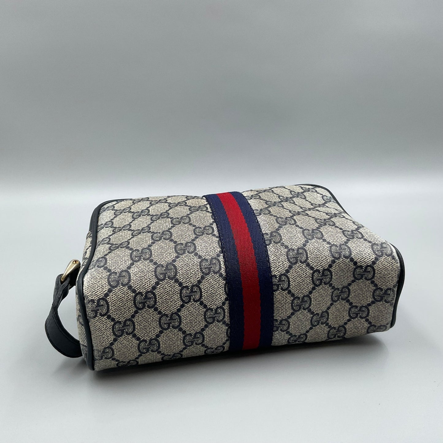 GUCCI BLUE GG SUPREME SHERRY LINE CROSSBODY BAG