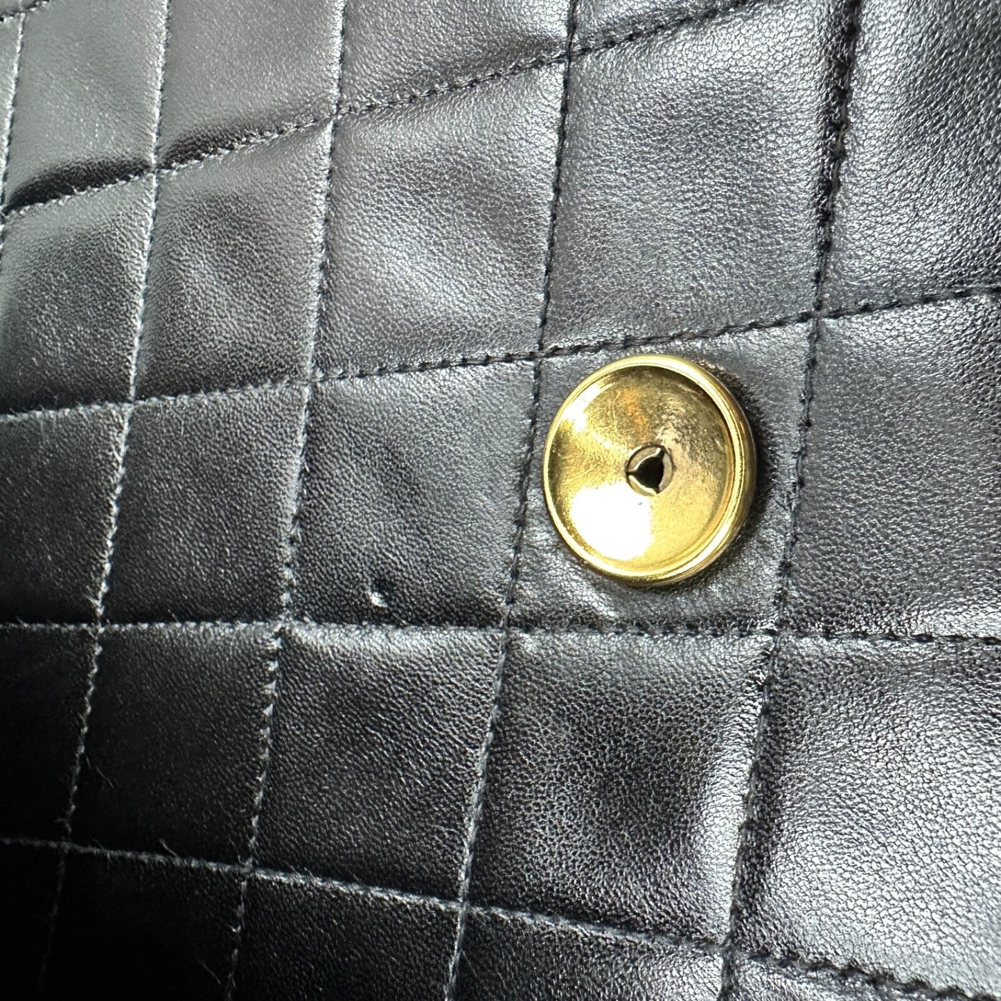 CHANEL BLACK MATELASSE CC SHOULDER BAG
