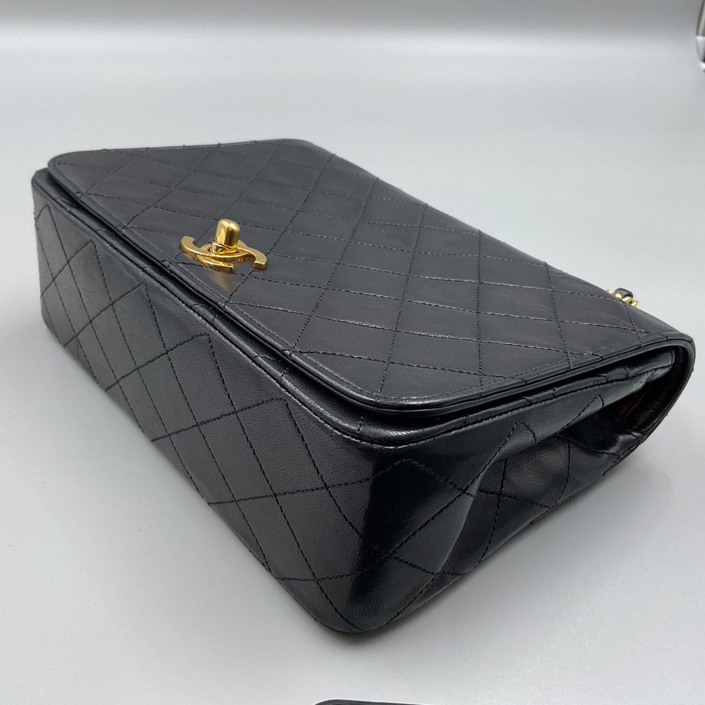 CHANEL BLACK MATELASSE SINGLE FLAP CROSSBODY BAG