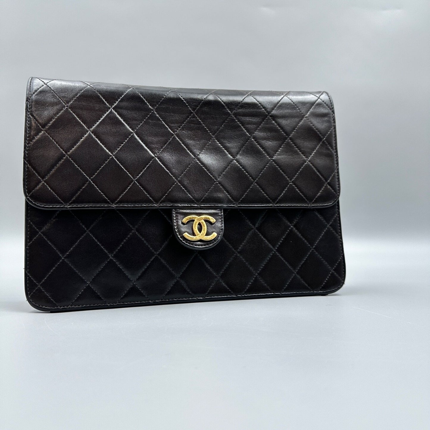 CHANEL BLACK MATELASSE CC SHOULDER BAG