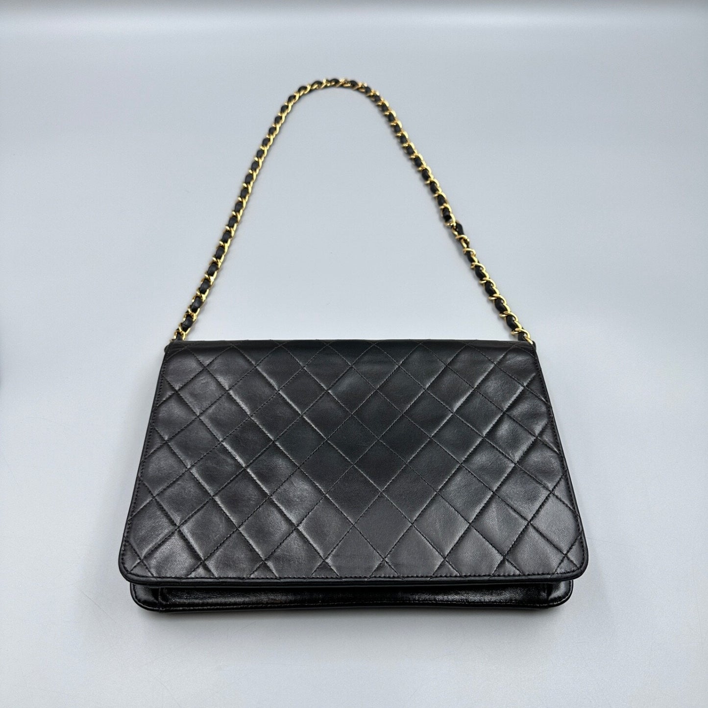 CHANEL BLACK MATELASSE CC SHOULDER BAG