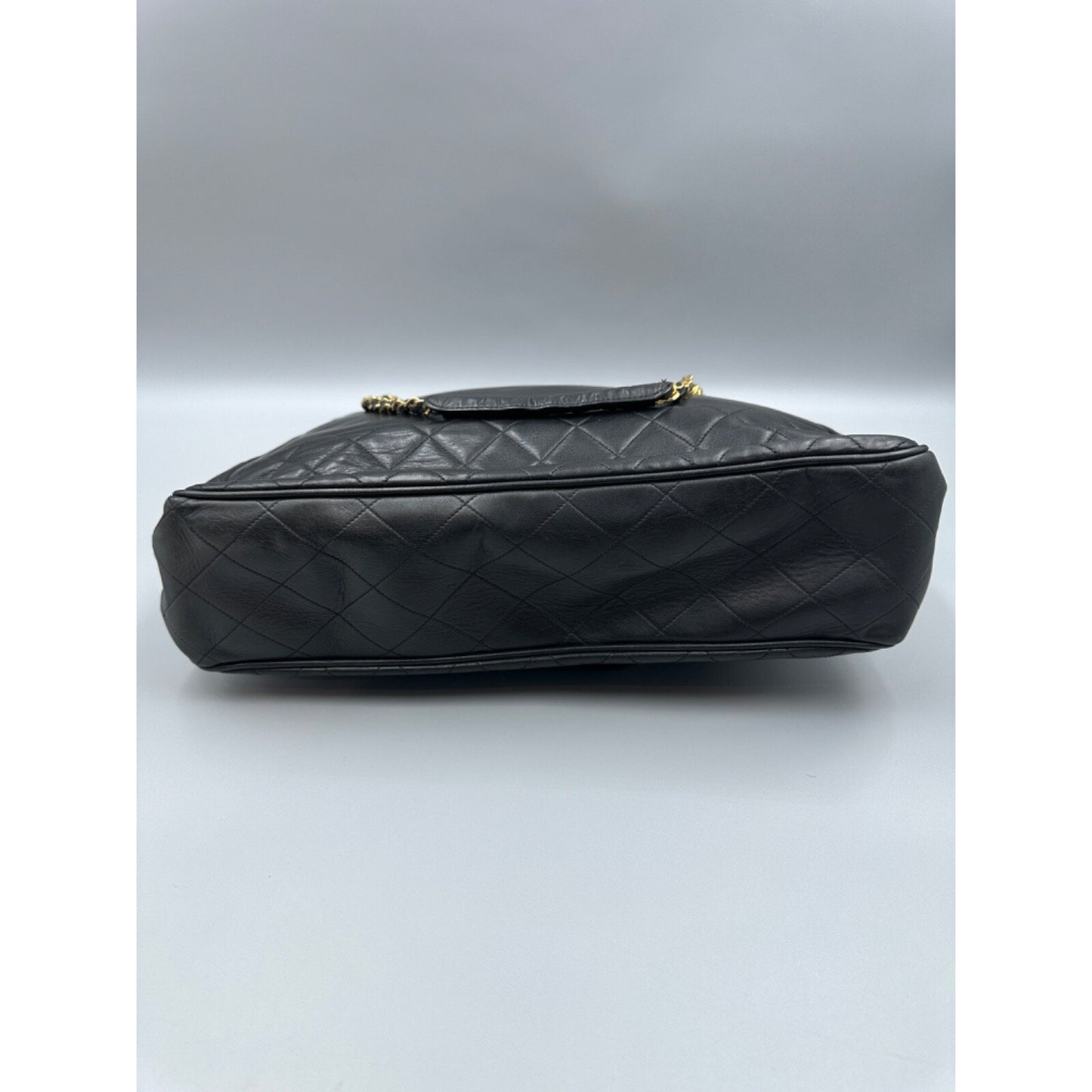 CHANEL BLACK LEATHER TOTE BAG