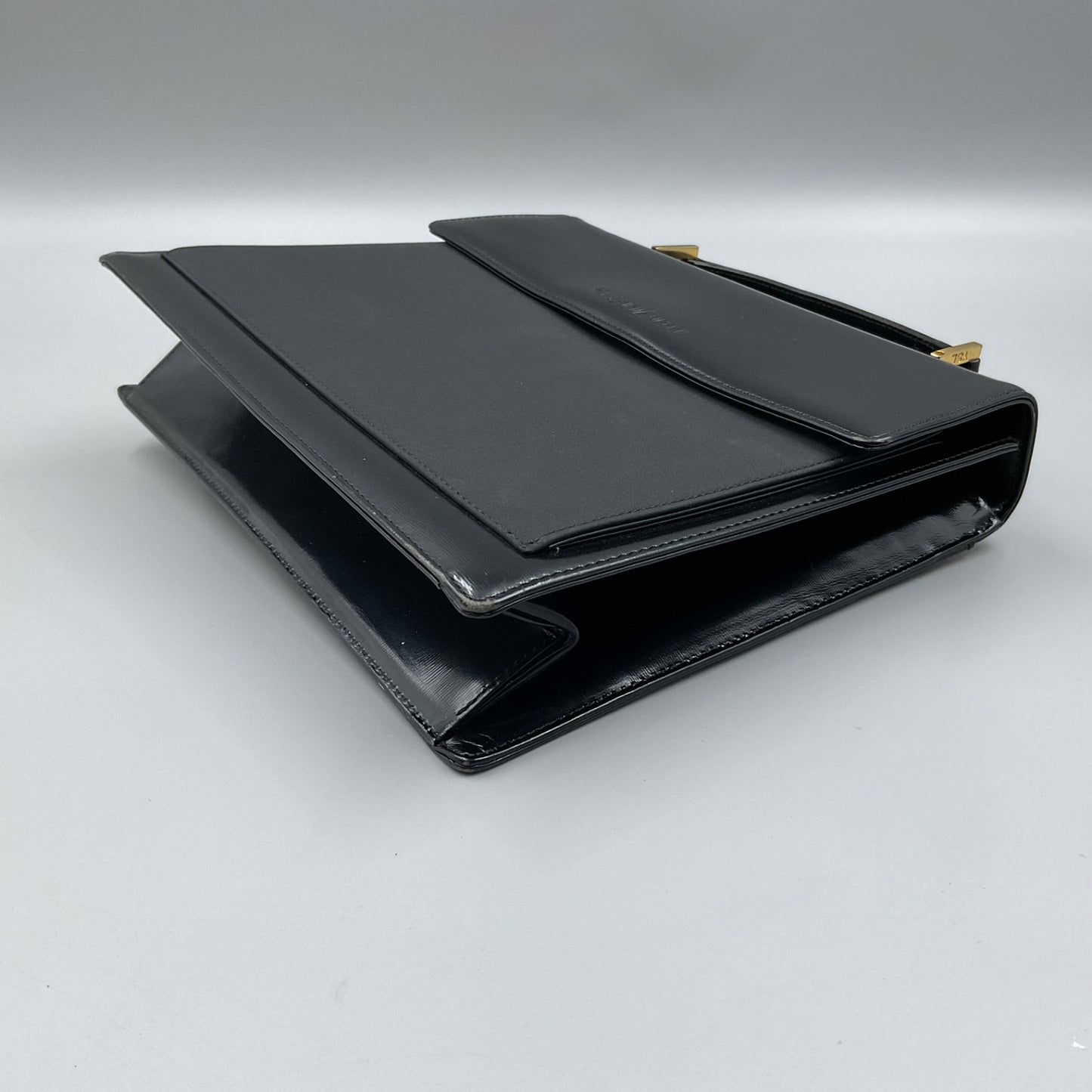 YSL BLACK LEATHER SHOULDER BAG