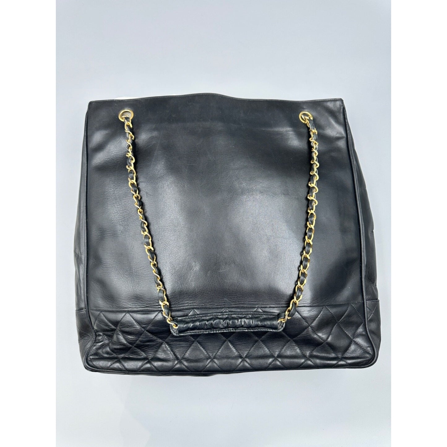 CHANEL BLACK LEATHER TOTE BAG