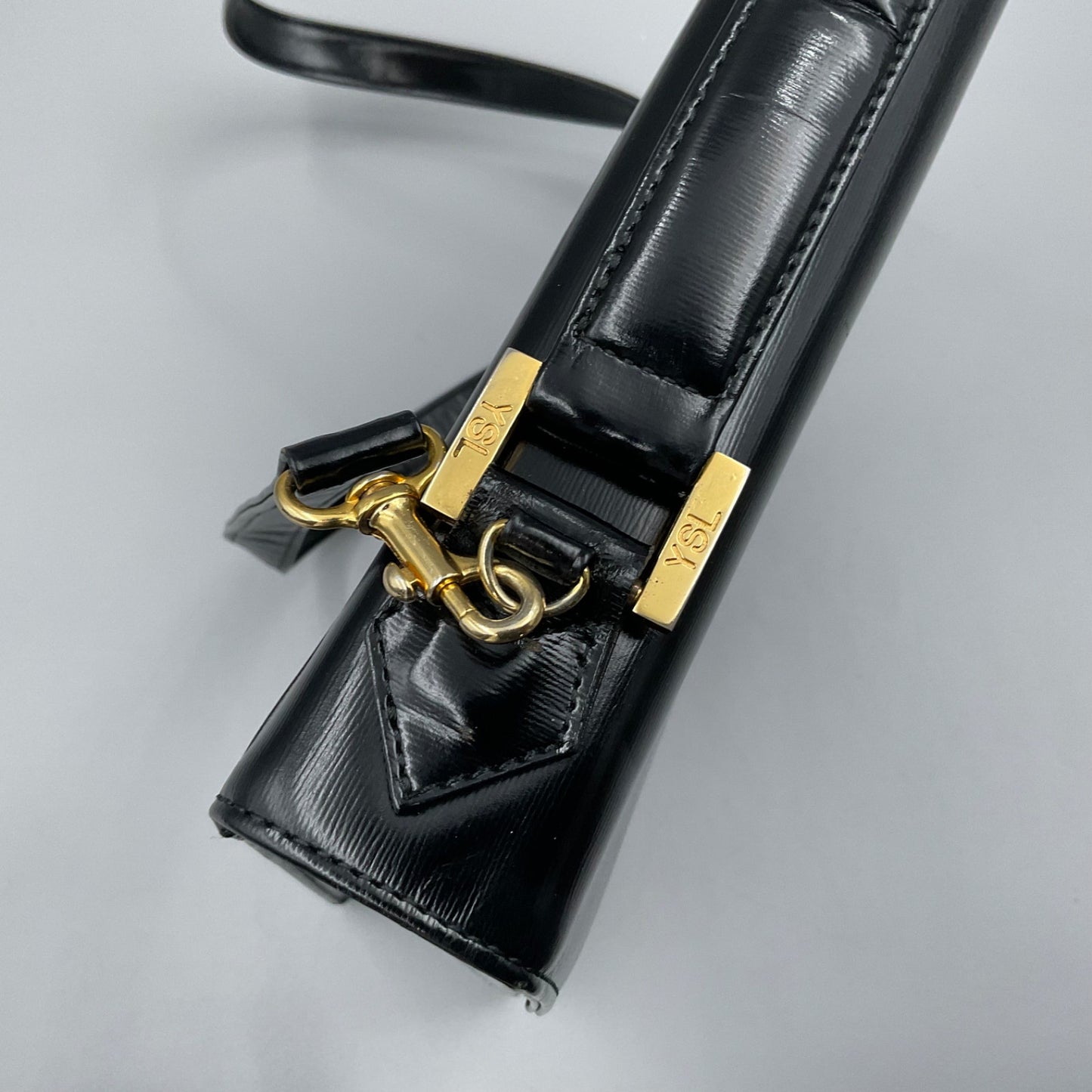 YSL BLACK LEATHER SHOULDER BAG
