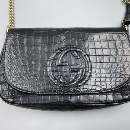 GUCCI BLACK CROCODILE SOHO CHAIN CROSSBODY BAG