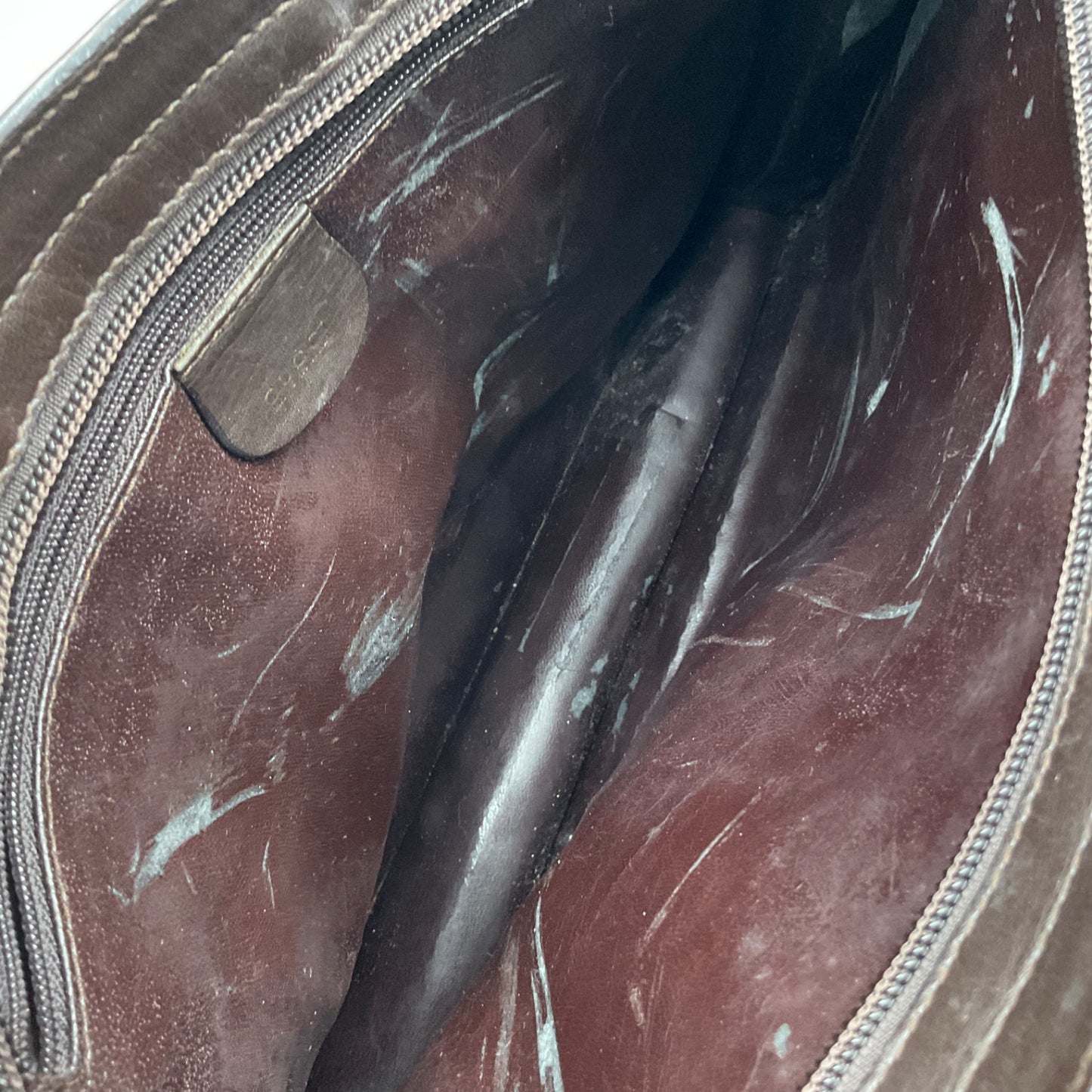 GUCCI BROWN BAG w/ LINK STRAP (INSIDE TEARS)