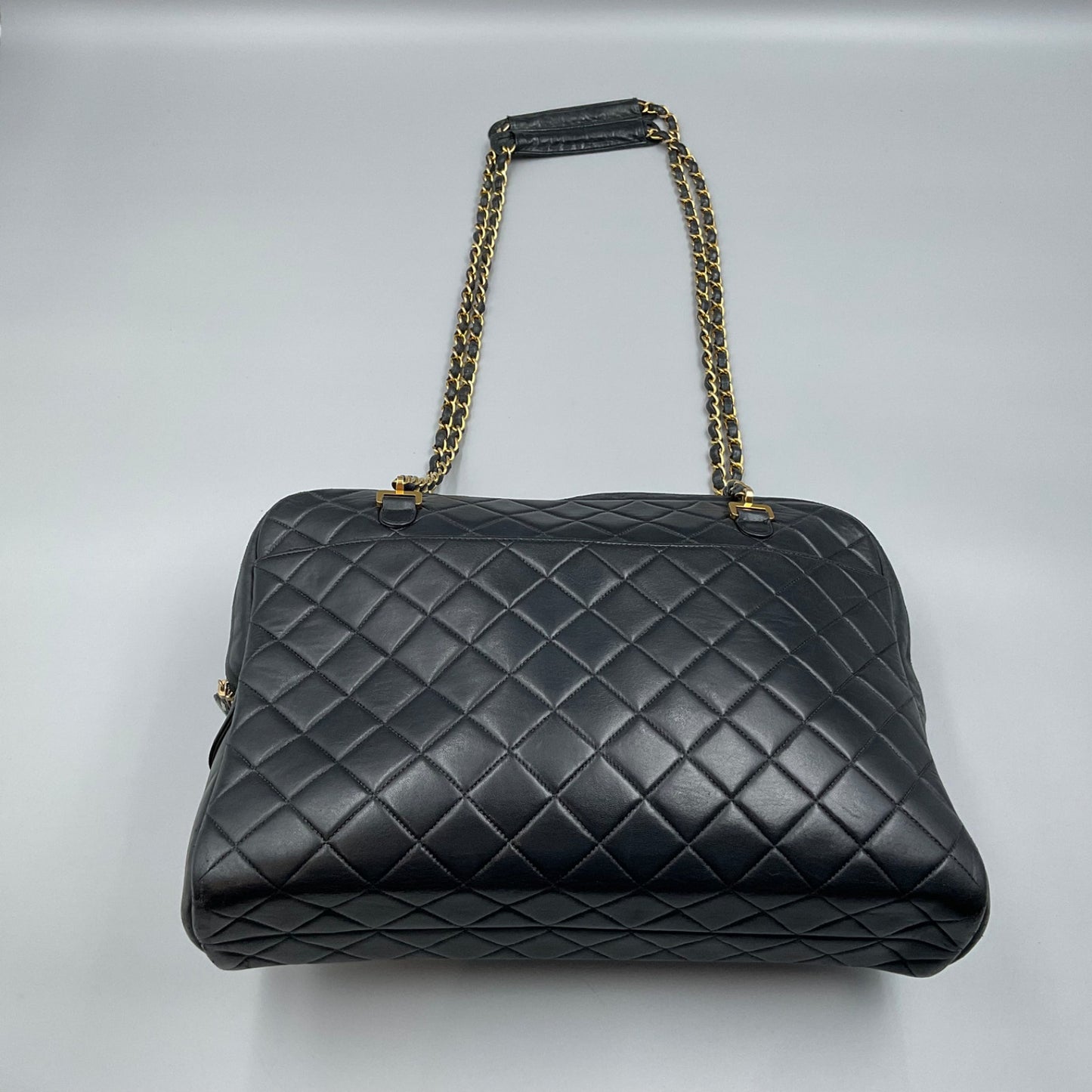 '96-'97 CHANEL BLACK MATELASSE SHOULDER BAG