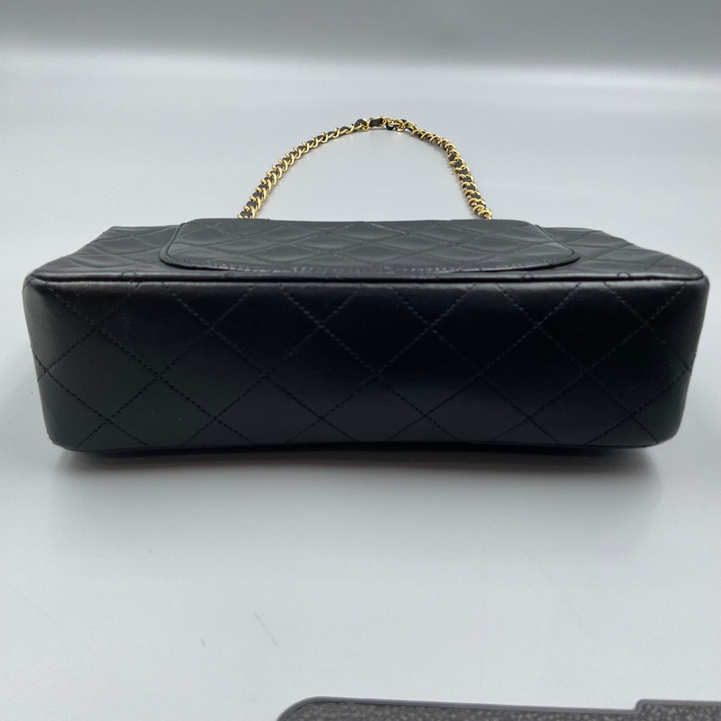 '89-'91 CHANEL TIMELESS/CLASSIQUE BLACK LEATHER CROSSBODY BAG