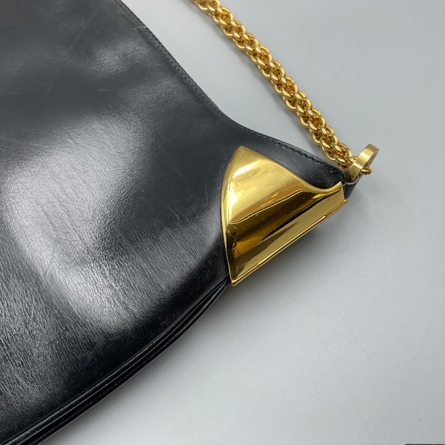GUCCI BLACK LEATHER SHOULDER BAG
