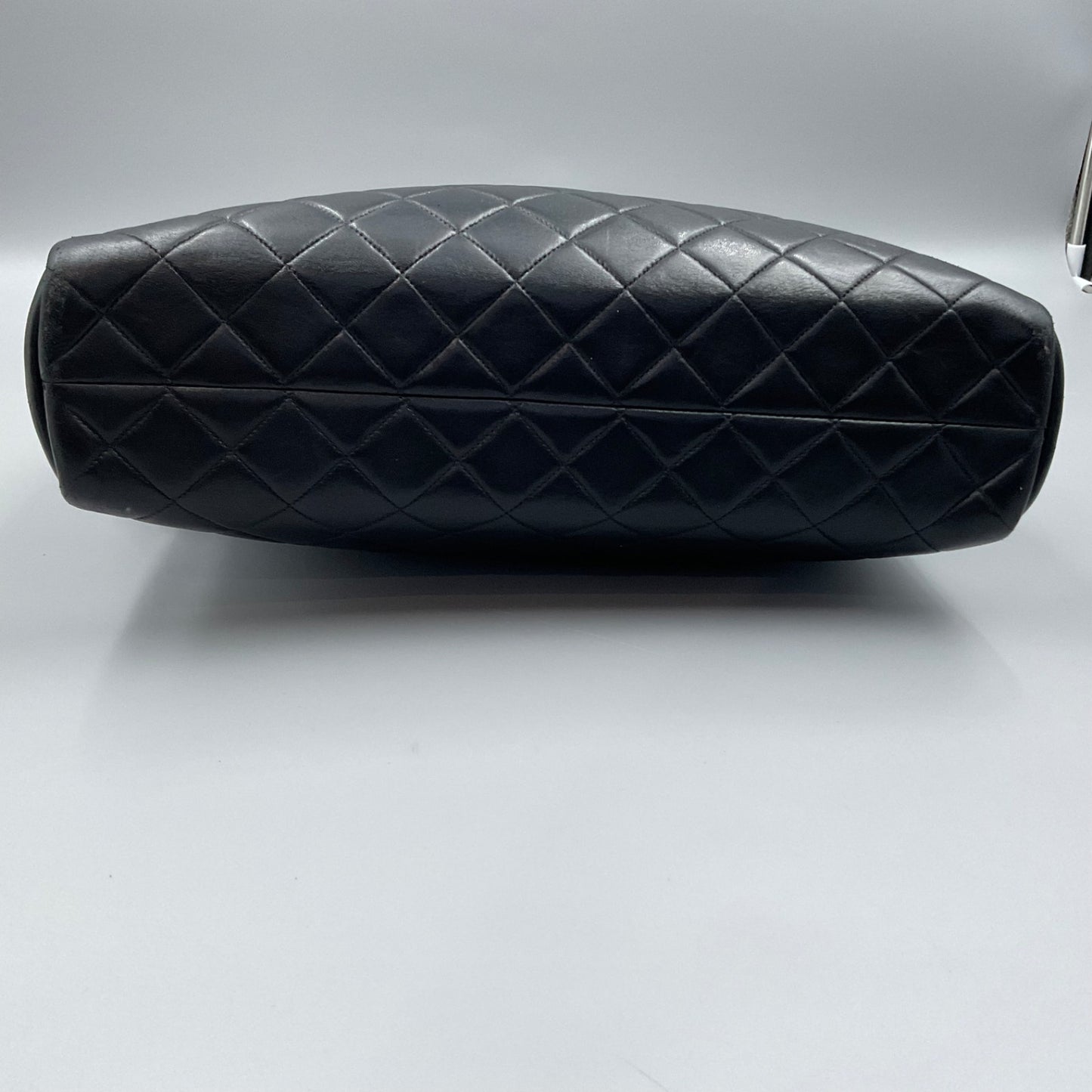 '96-'97 CHANEL BLACK MATELASSE SHOULDER BAG