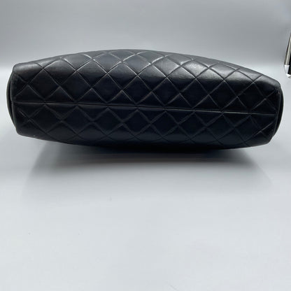 '96-'97 CHANEL BLACK MATELASSE SHOULDER BAG