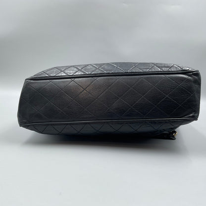CHANEL BLACK LAMBSKIN CHAIN TOTE BAG